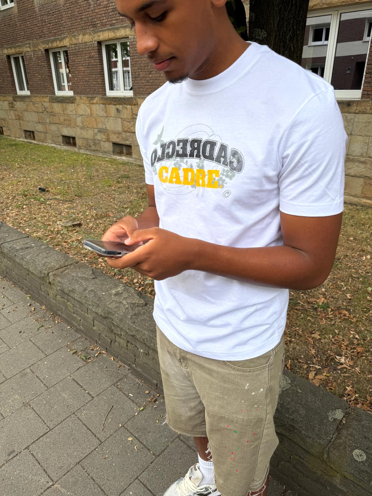 Cadre – T-Shirt Academy